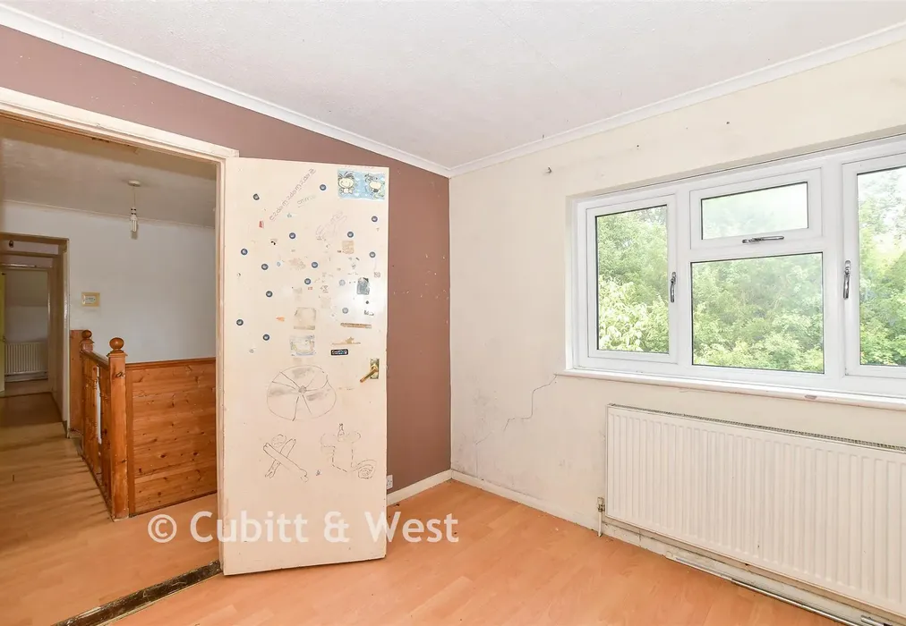 Bedroom 3 - Nuthurst Street, Nuthurst, Horsham, West Sussex - Wards of Kent