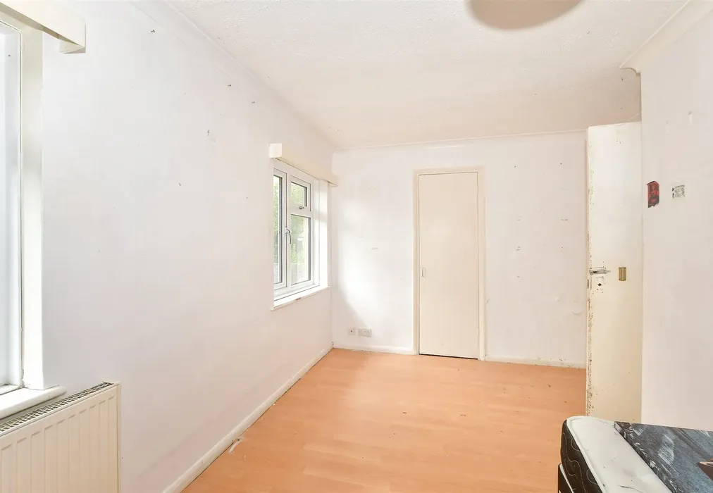 Bedroom 2 - Nuthurst Street, Nuthurst, Horsham, West Sussex - Wards of Kent