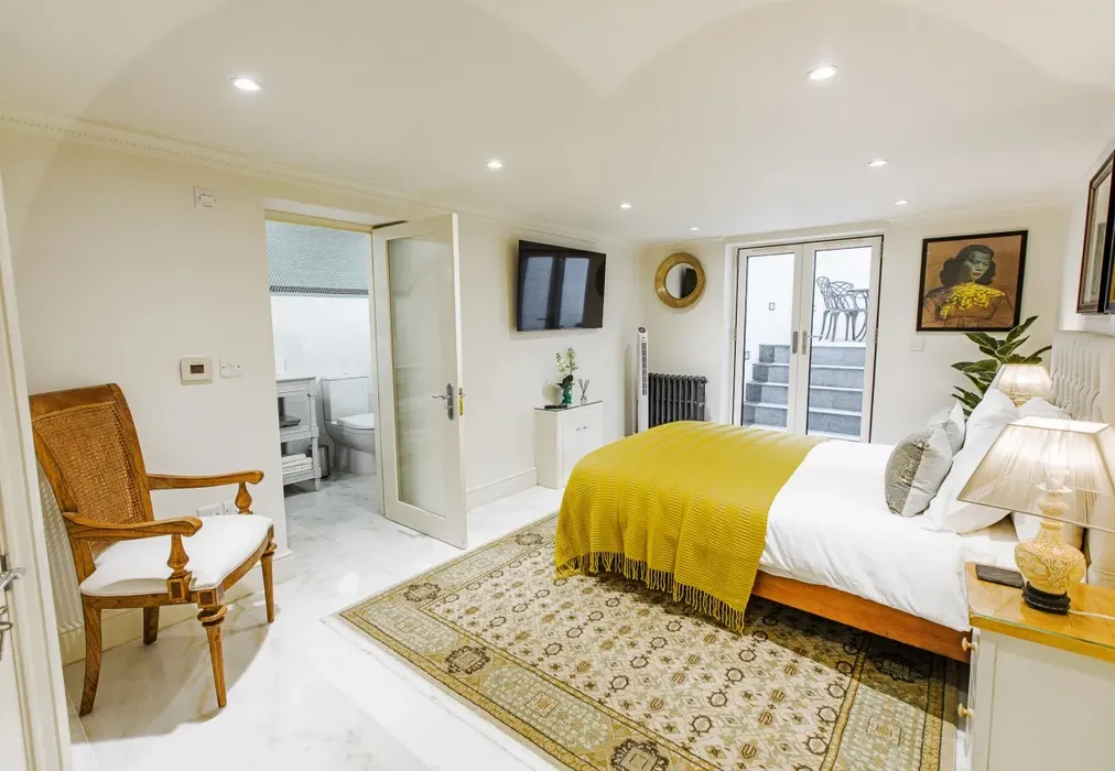 Nel BF master bed - Nelson Crescent Ramsgate CT11 - Wards of Kent