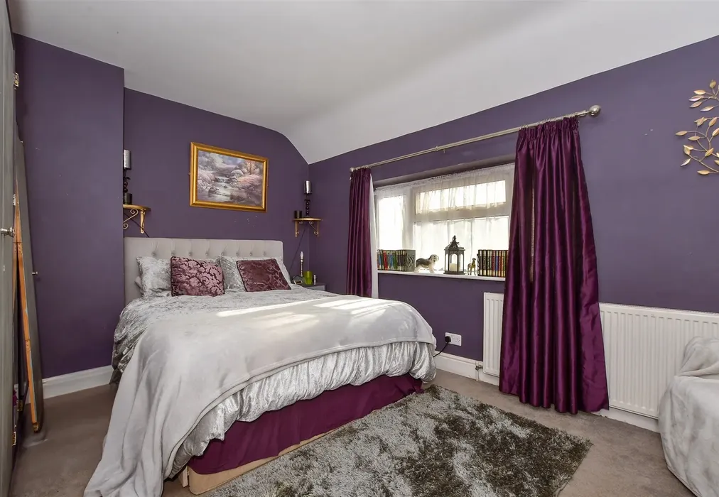 Bedroom 1 - Hampden Road, Ashford, Kent - Wards of Kent