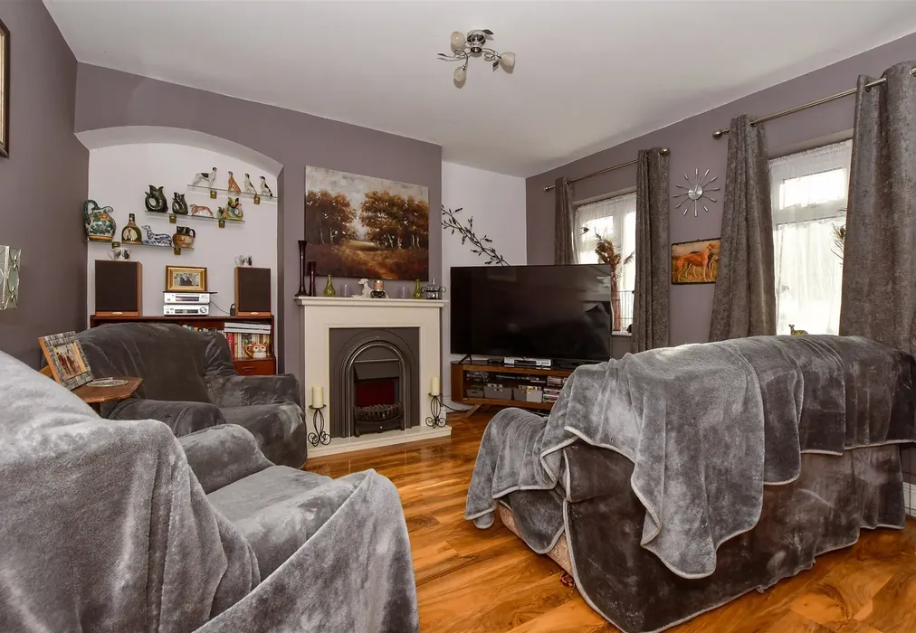 Lounge - Hampden Road, Ashford, Kent - Wards of Kent
