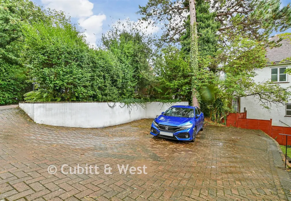 Driveway * - Downs Court Road, Purley, Surrey - Wards of Kent
