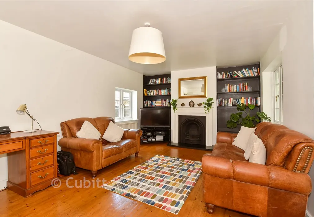Lounge - Balcombe Gardens, Horley, Surrey - Wards of Kent