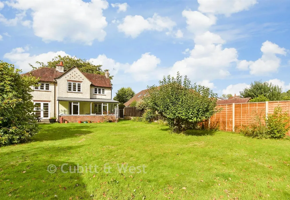 Rear Garden - Balcombe Gardens, Horley, Surrey - Wards of Kent