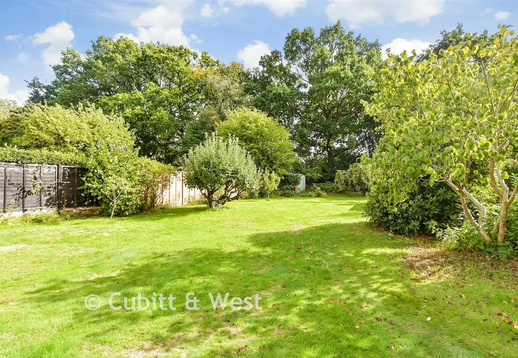 Rear Garden - Balcombe Gardens, Horley, Surrey - Wards of Kent