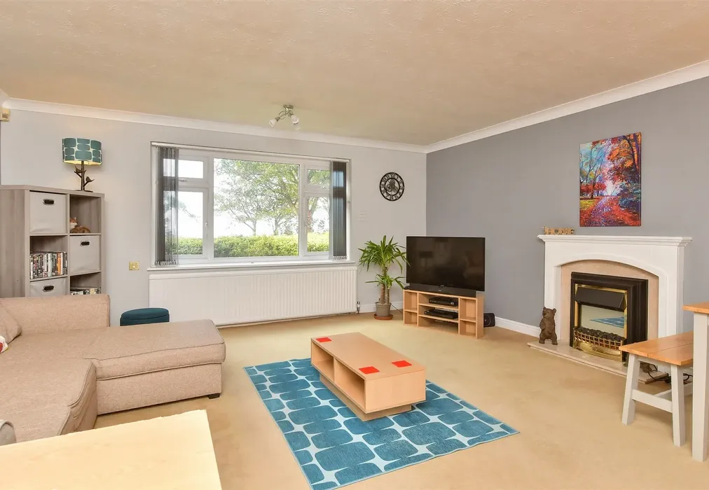 Lounge - Crescent Drive North, Woodingdean, Brighton, East Sussex - Wards of Kent