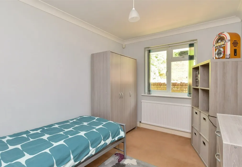 Bedroom 2 - Crescent Drive North, Woodingdean, Brighton, East Sussex - Wards of Kent