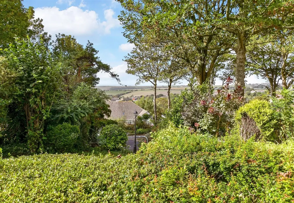 Views To Front - Crescent Drive North, Woodingdean, Brighton, East Sussex - Wards of Kent