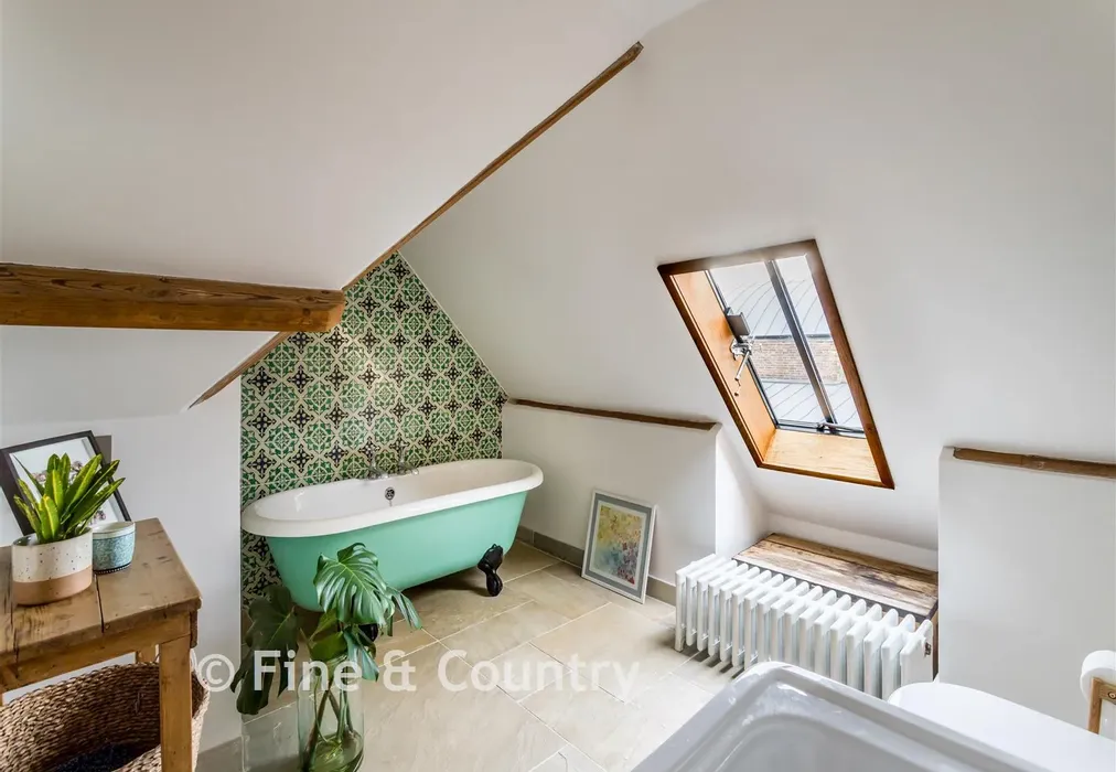 Bathroom Area - Steep Road, Crowborough, East Sussex - Wards of Kent