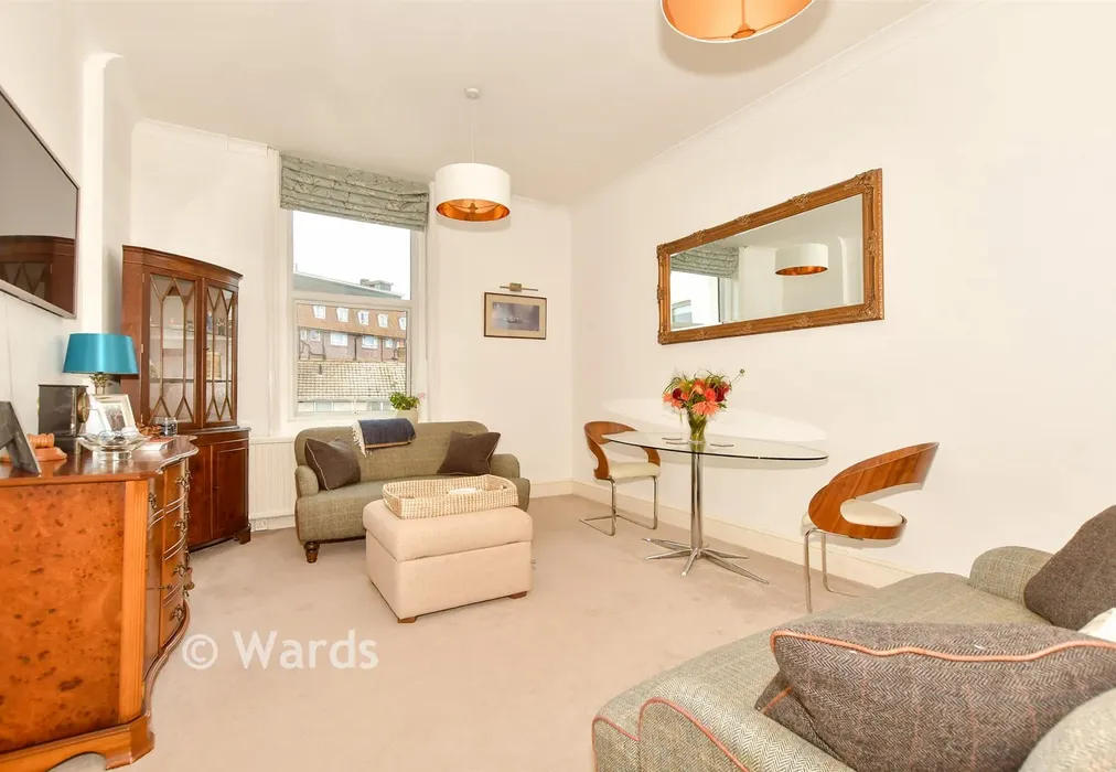 Lounge - Stade Street, Hythe, Kent - Wards of Kent