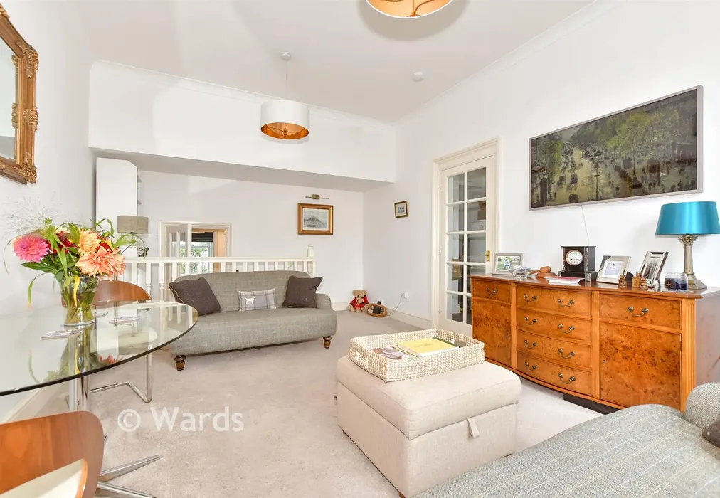 Lounge - Stade Street, Hythe, Kent - Wards of Kent