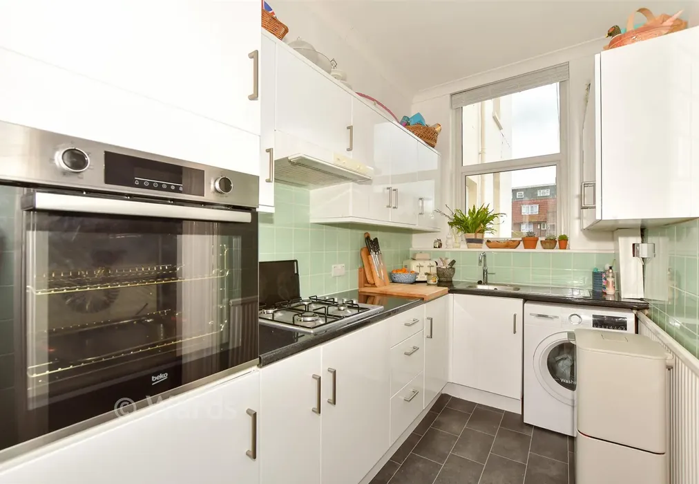 Kitchen - Stade Street, Hythe, Kent - Wards of Kent