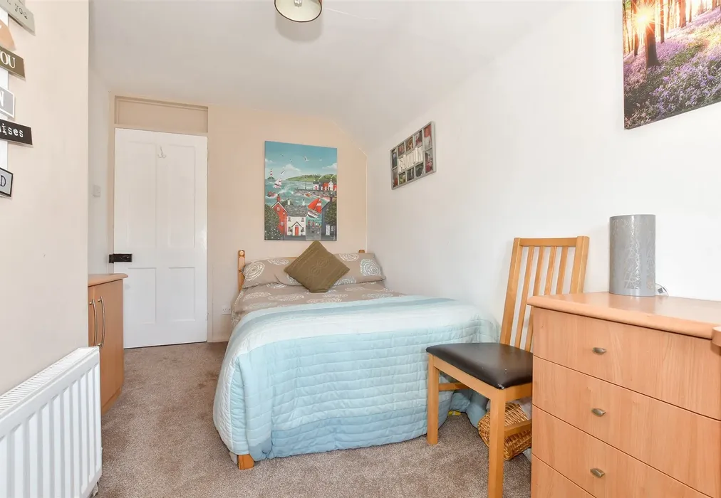 Bedroom 2 - Burgess Green, Hacklinge, Deal, Kent - Wards of Kent