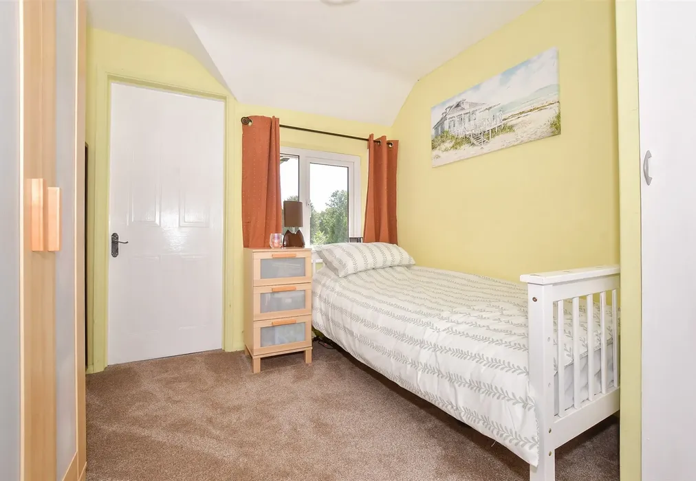 Bedroom 3 - Burgess Green, Hacklinge, Deal, Kent - Wards of Kent