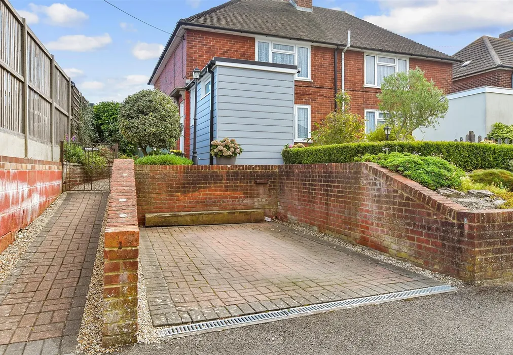 Driveway/Parking - Burgess Green, Hacklinge, Deal, Kent - Wards of Kent