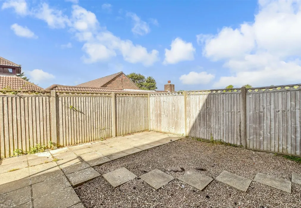Front Garden - Ridgeway Gardens, Woodingdean, Brighton, East Sussex - Wards of Kent