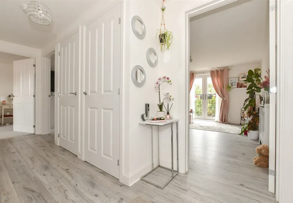 Entrance Hall - Fife Way, Aylesham, Canterbury, Kent - Wards of Kent