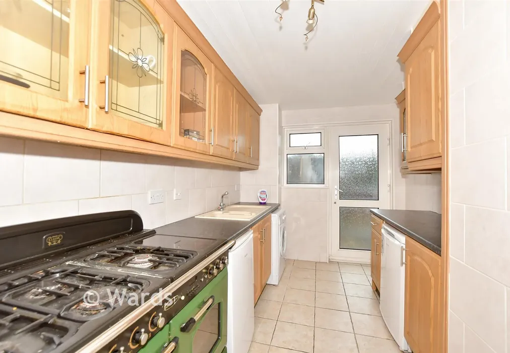 Kitchen - St. David's Avenue, Aycliffe, Dover, Kent - Wards of Kent