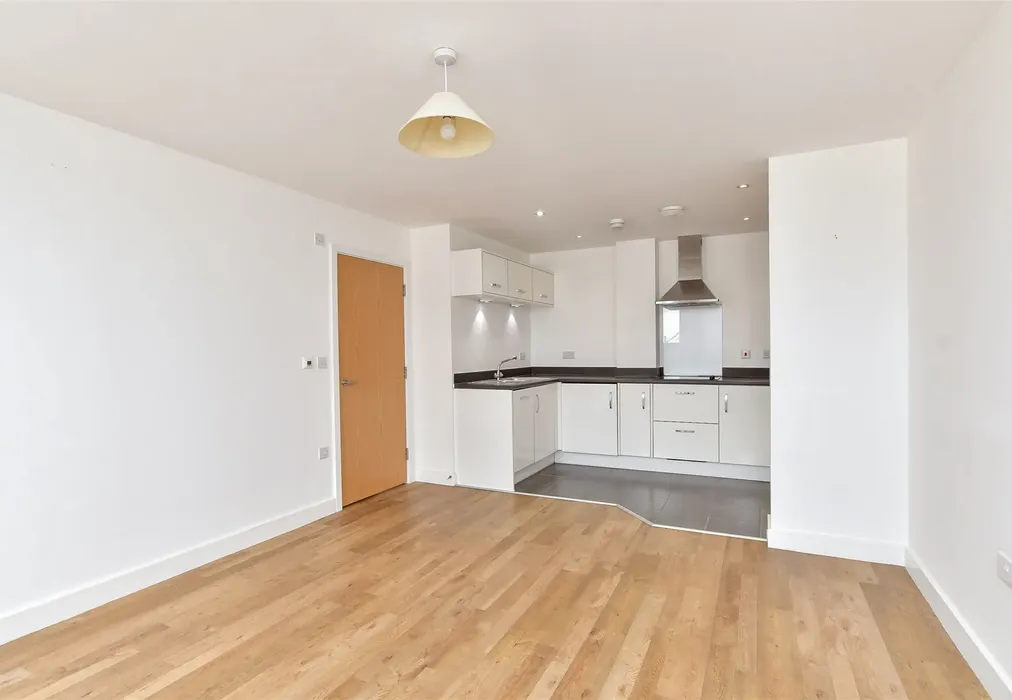 Lounge - The Waterfront, Worthing, West Sussex - Wards of Kent