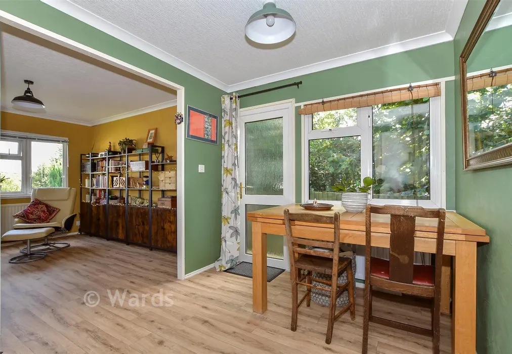 Dining Area - Lower Road, East Farleigh, Maidstone, Kent - Wards of Kent