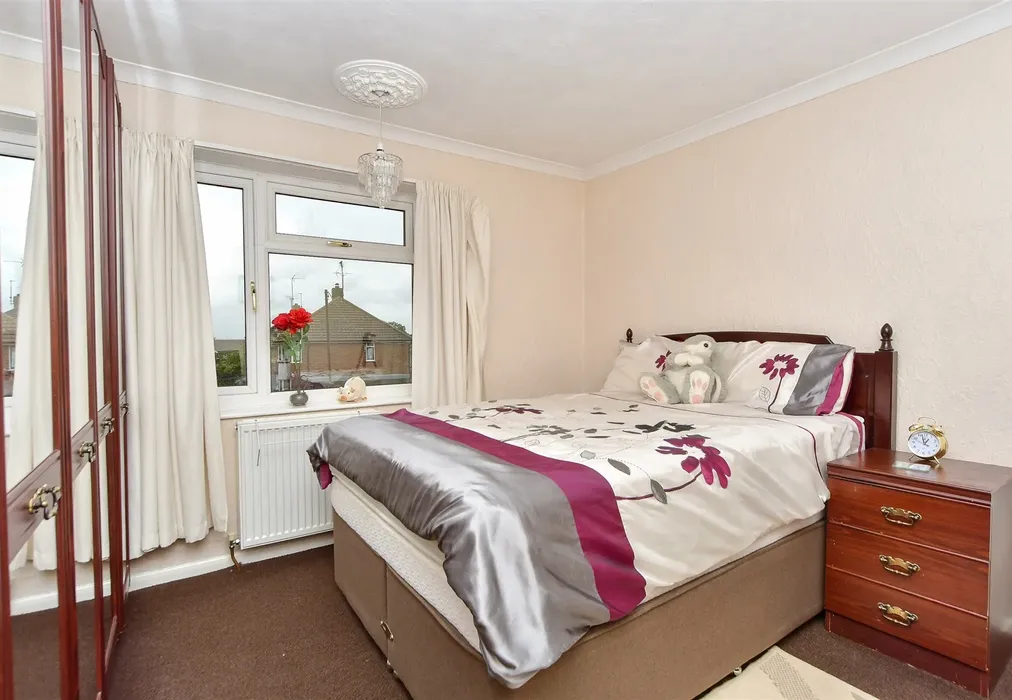 Bedroom 2 - Northumberland Avenue, Rainham, Gillingham, Kent - Wards of Kent