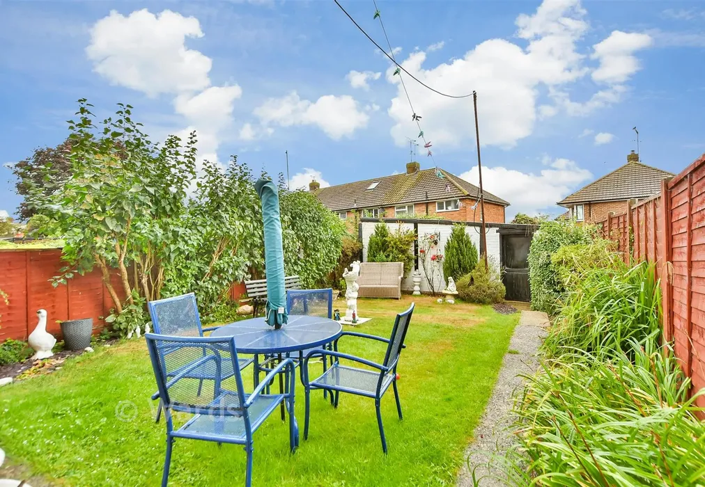 Rear Garden - Northumberland Avenue, Rainham, Gillingham, Kent - Wards of Kent