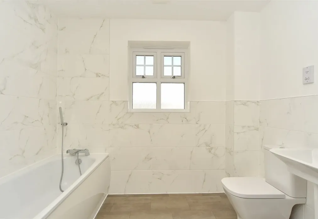 Bathroom - Brickmakers Way, Hempstead, Gillingham, Kent - Wards of Kent