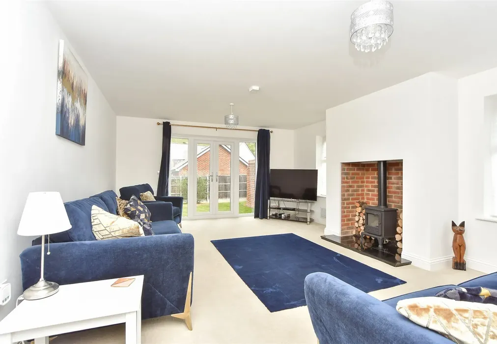Lounge - Brickmakers Way, Hempstead, Gillingham, Kent - Wards of Kent