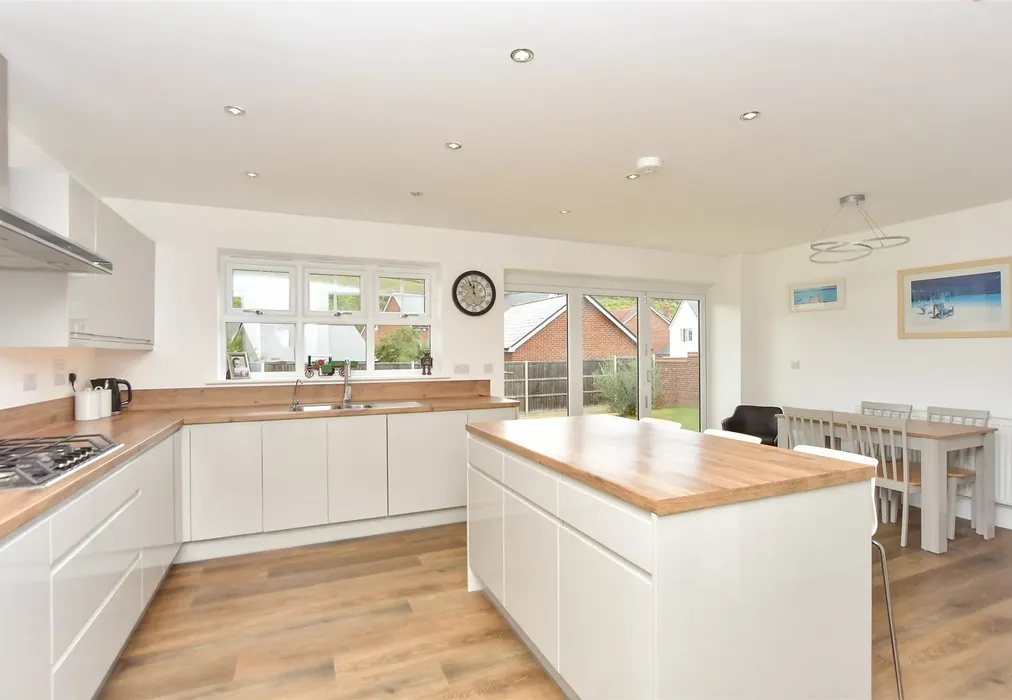 Kitchen/Diner - Brickmakers Way, Hempstead, Gillingham, Kent - Wards of Kent