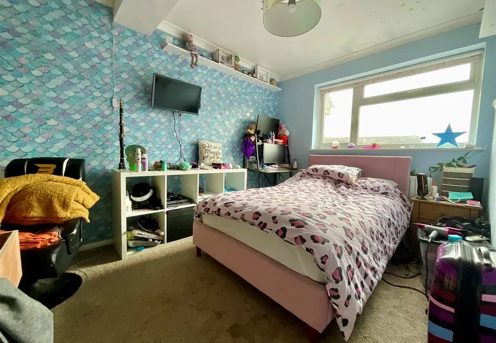 Bedroom 2 - Masefield Road, Larkfield, Aylesford, Kent - Wards of Kent