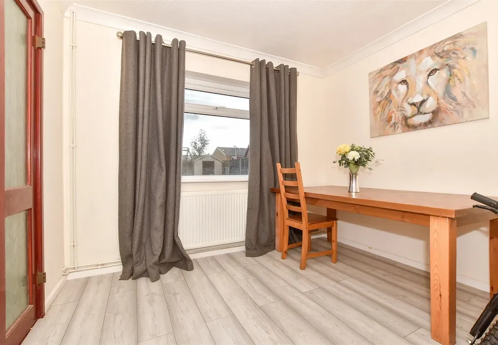 Dining Room - Brenchley Avenue, Deal, Kent - Wards of Kent