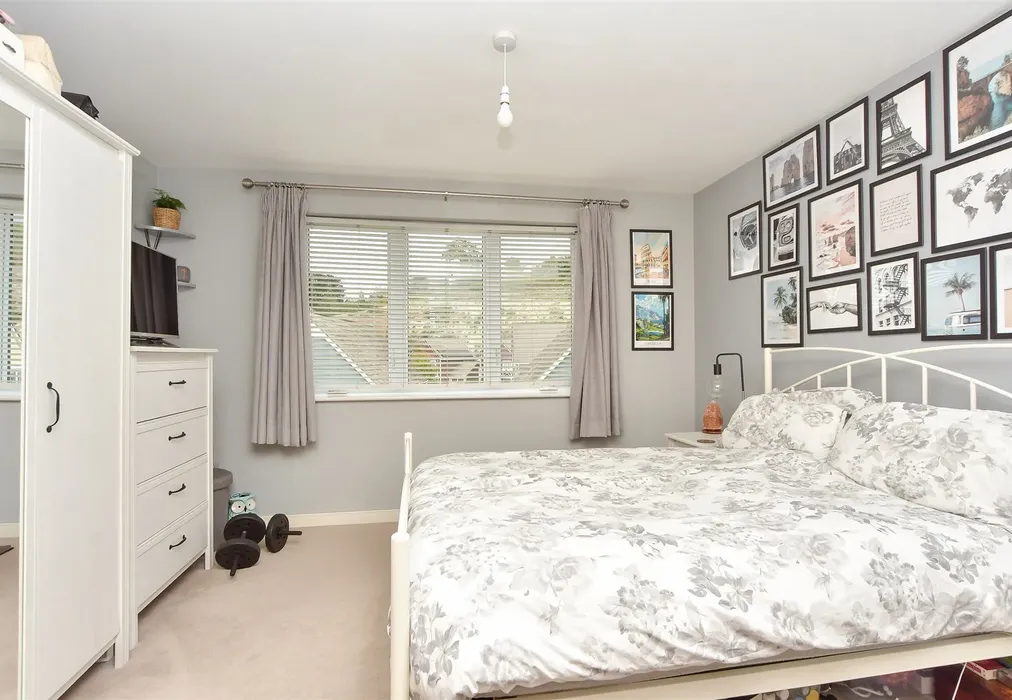 Bedroom 2 - Poynder Drive, Snodland, Kent - Wards of Kent