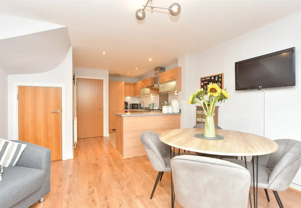 Kitchen/Diner - Poynder Drive, Snodland, Kent - Wards of Kent