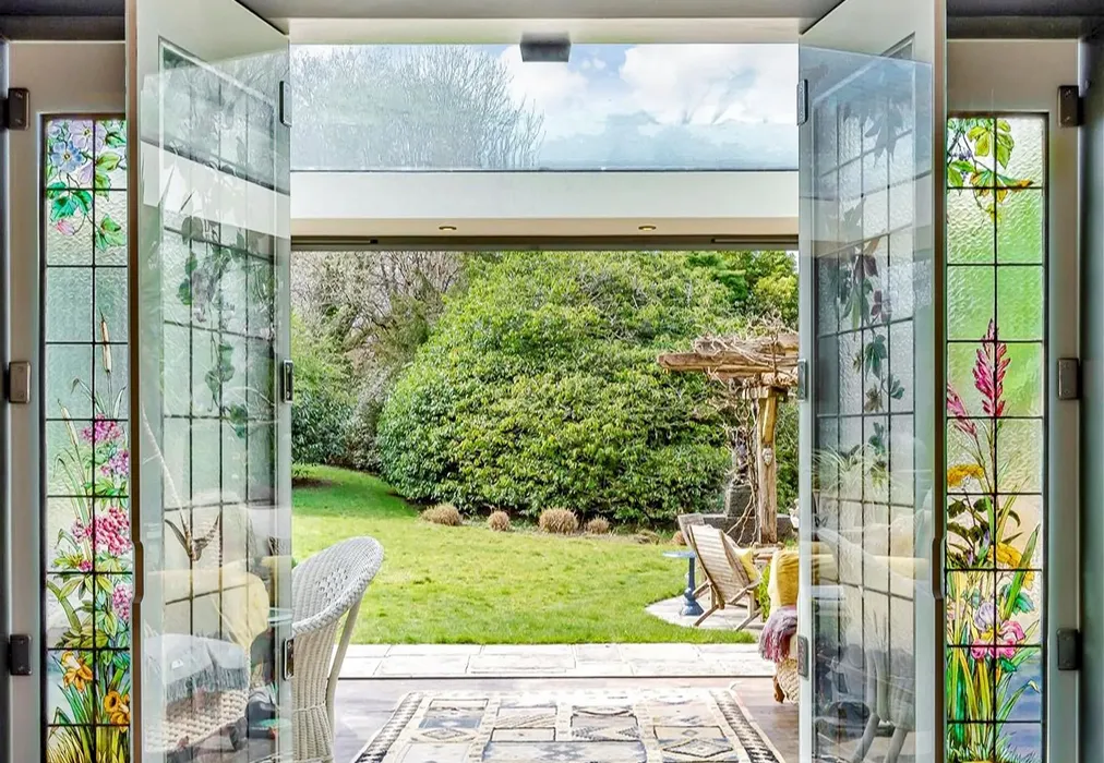 External Feature - Framfield Road, Buxted, Uckfield, East Sussex - Wards of Kent
