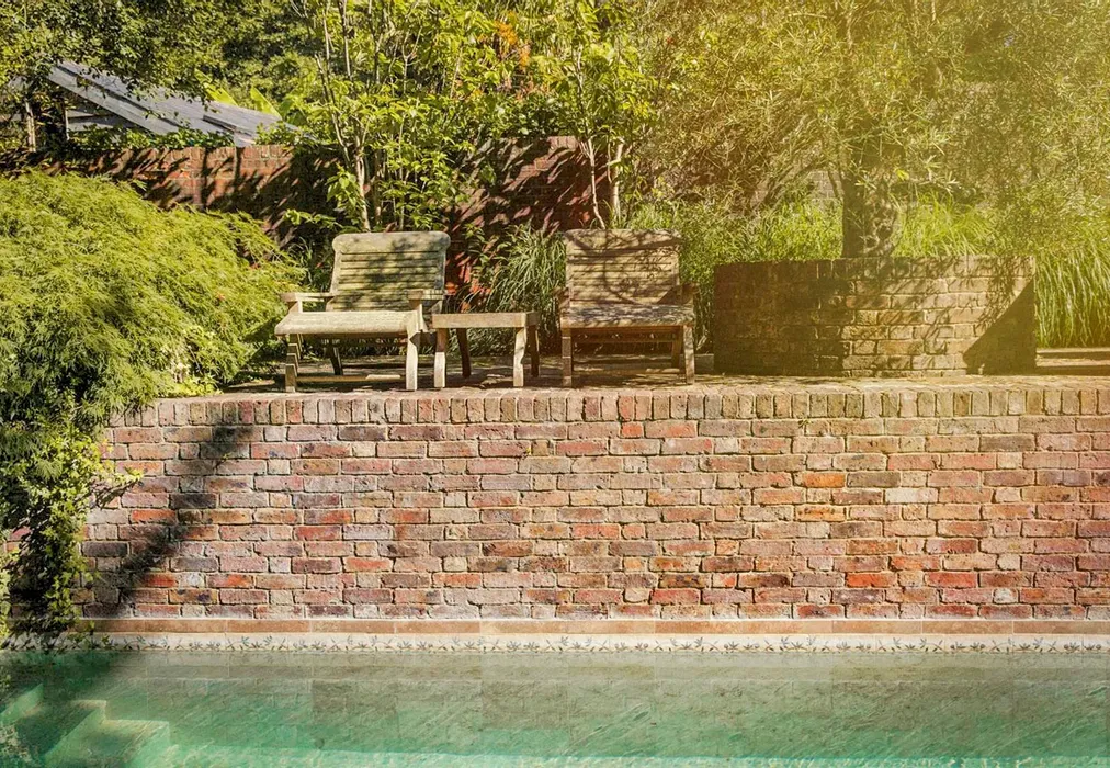 Swimming Pool - Framfield Road, Buxted, Uckfield, East Sussex - Wards of Kent