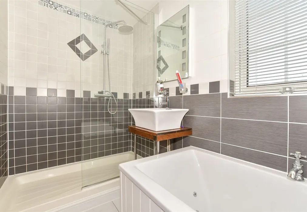 Bathroom - Snapes Road, Storrington, West Sussex - Wards of Kent