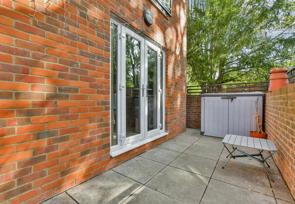 Patio / Decking - Russell Green Close, Purley, Surrey - Wards of Kent