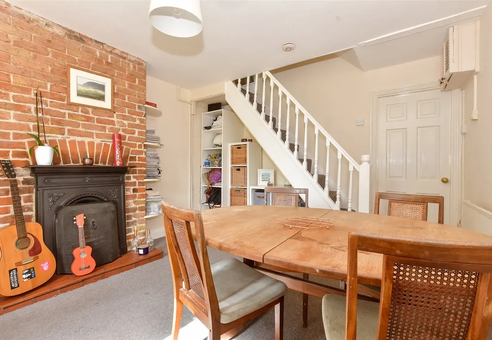 Dining Room - Shalmsford Street, Chartham, Canterbury, Kent - Wards of Kent