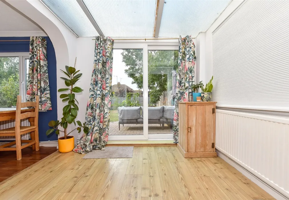 Conservatory Area - Woodman Avenue, Whitstable, Kent - Wards of Kent
