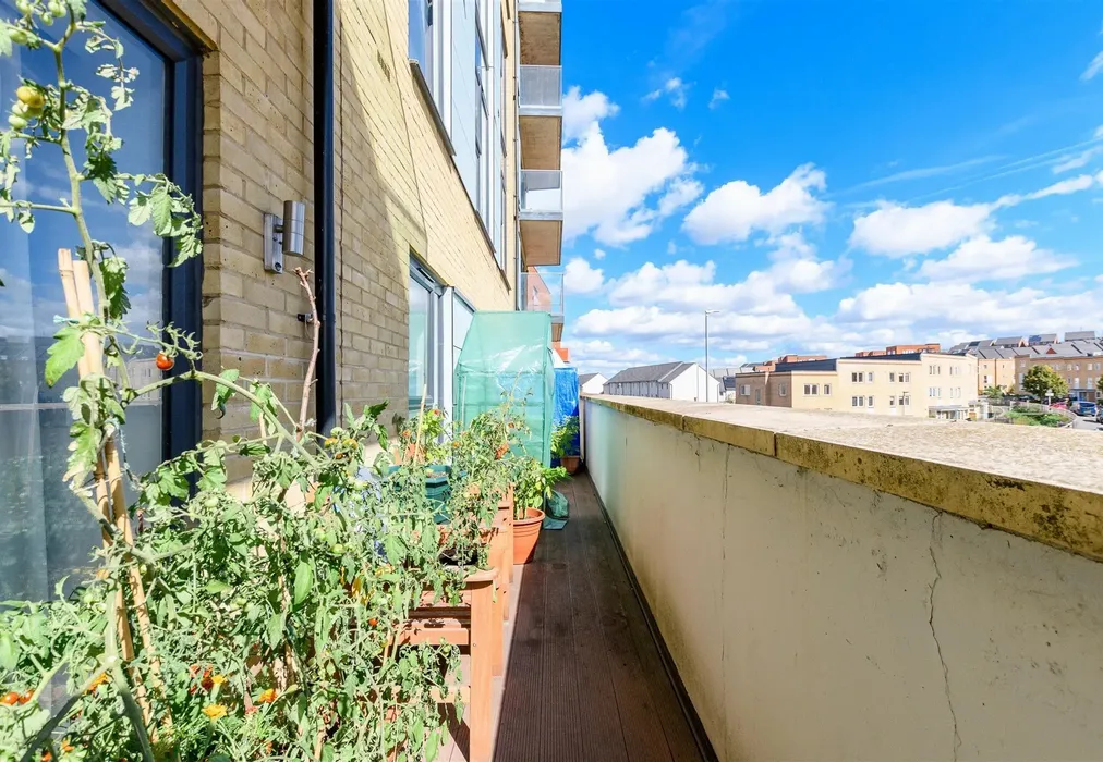 Balcony - Mill Pond Road, Dartford, Kent - Wards of Kent