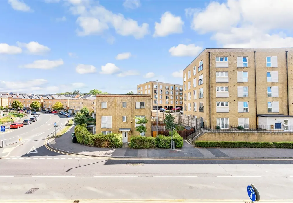 Views To Rear - Mill Pond Road, Dartford, Kent - Wards of Kent