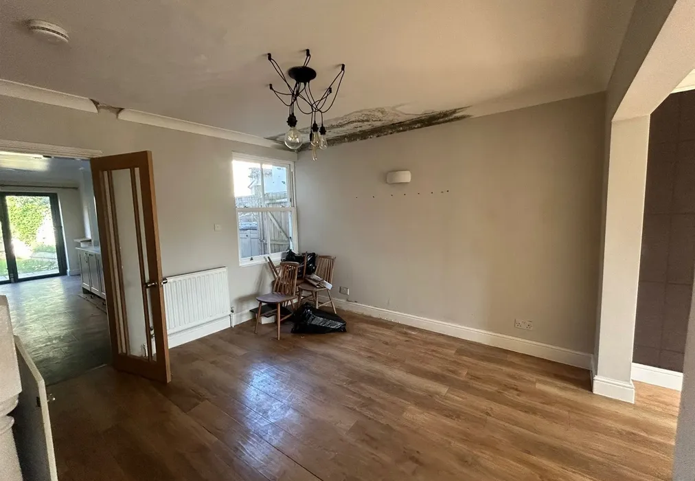 Lounge/Diner - Barden Road, Tonbridge, Kent - Wards of Kent