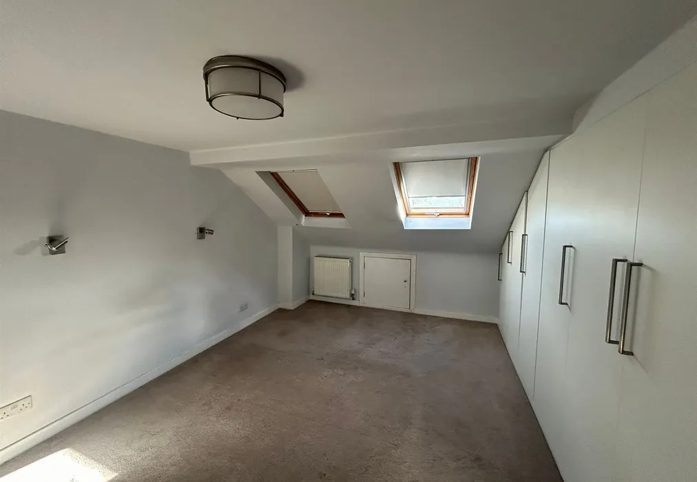 Bedroom - Barden Road, Tonbridge, Kent - Wards of Kent