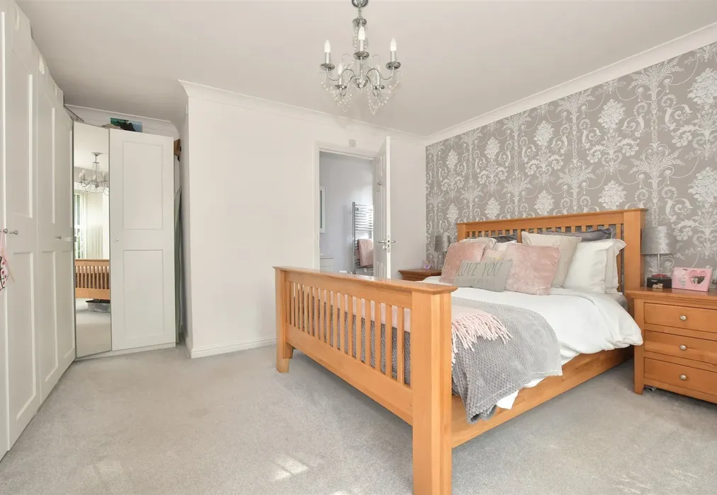 Bedroom 2 - Mill Lane, Shepherdswell, Kent - Wards of Kent