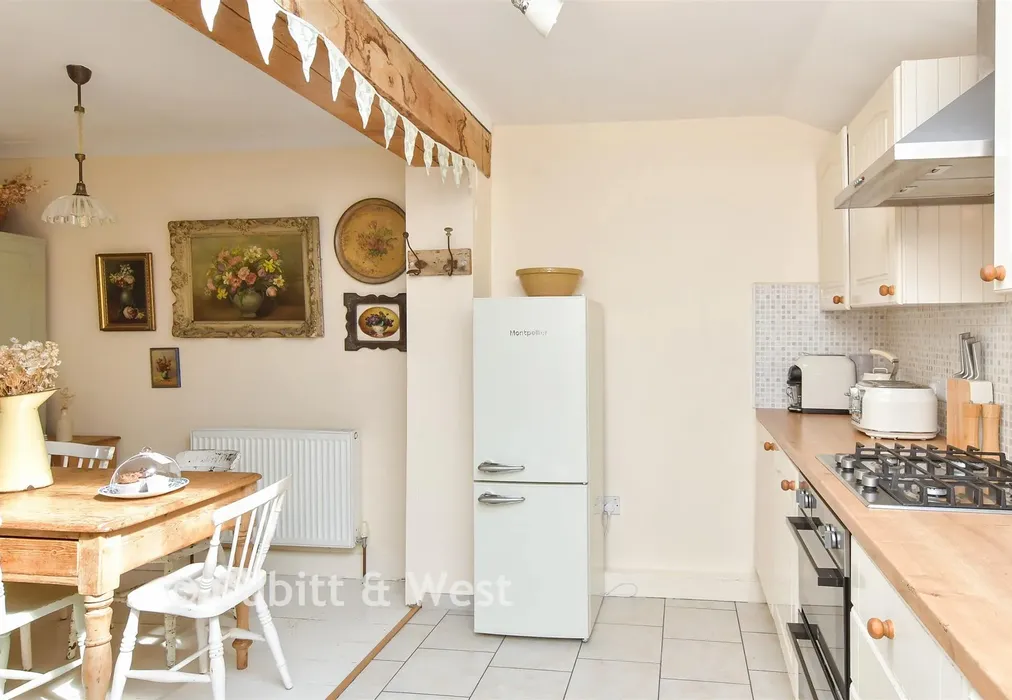 Lounge/ Kitchen - Kingsland Road, Worthing, West Sussex - Wards of Kent