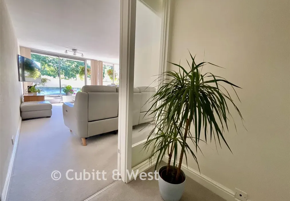 Internal Feature - Bancroft Court, Reigate, Surrey - Wards of Kent
