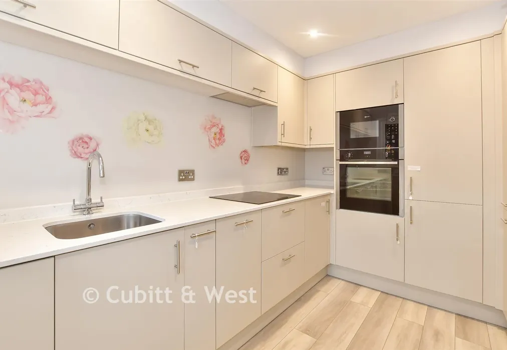 Kitchen - Bluecoat Pond, Christs Hospital, Horsham, West Sussex - Wards of Kent