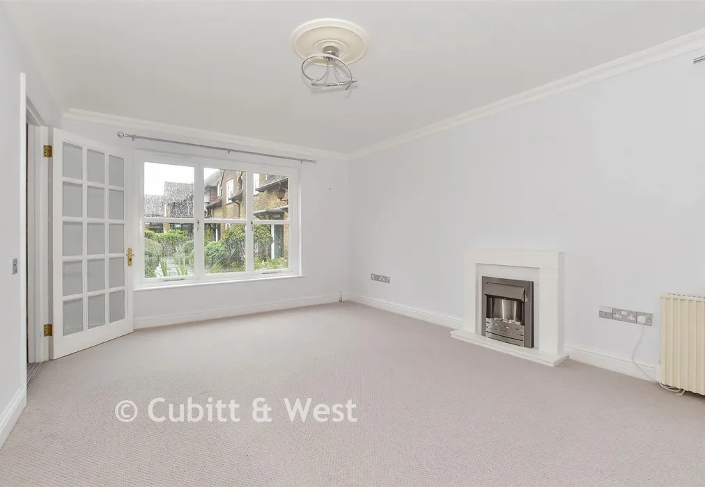 Lounge - Bluecoat Pond, Christs Hospital, Horsham, West Sussex - Wards of Kent