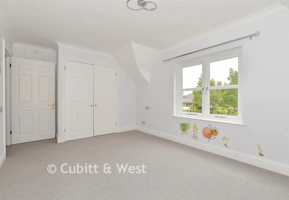 Bedroom 2 - Bluecoat Pond, Christs Hospital, Horsham, West Sussex - Wards of Kent