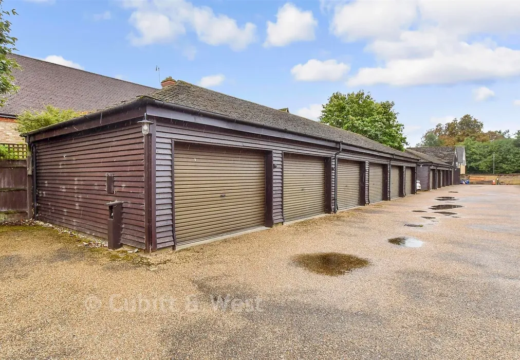 Garage - Bluecoat Pond, Christs Hospital, Horsham, West Sussex - Wards of Kent